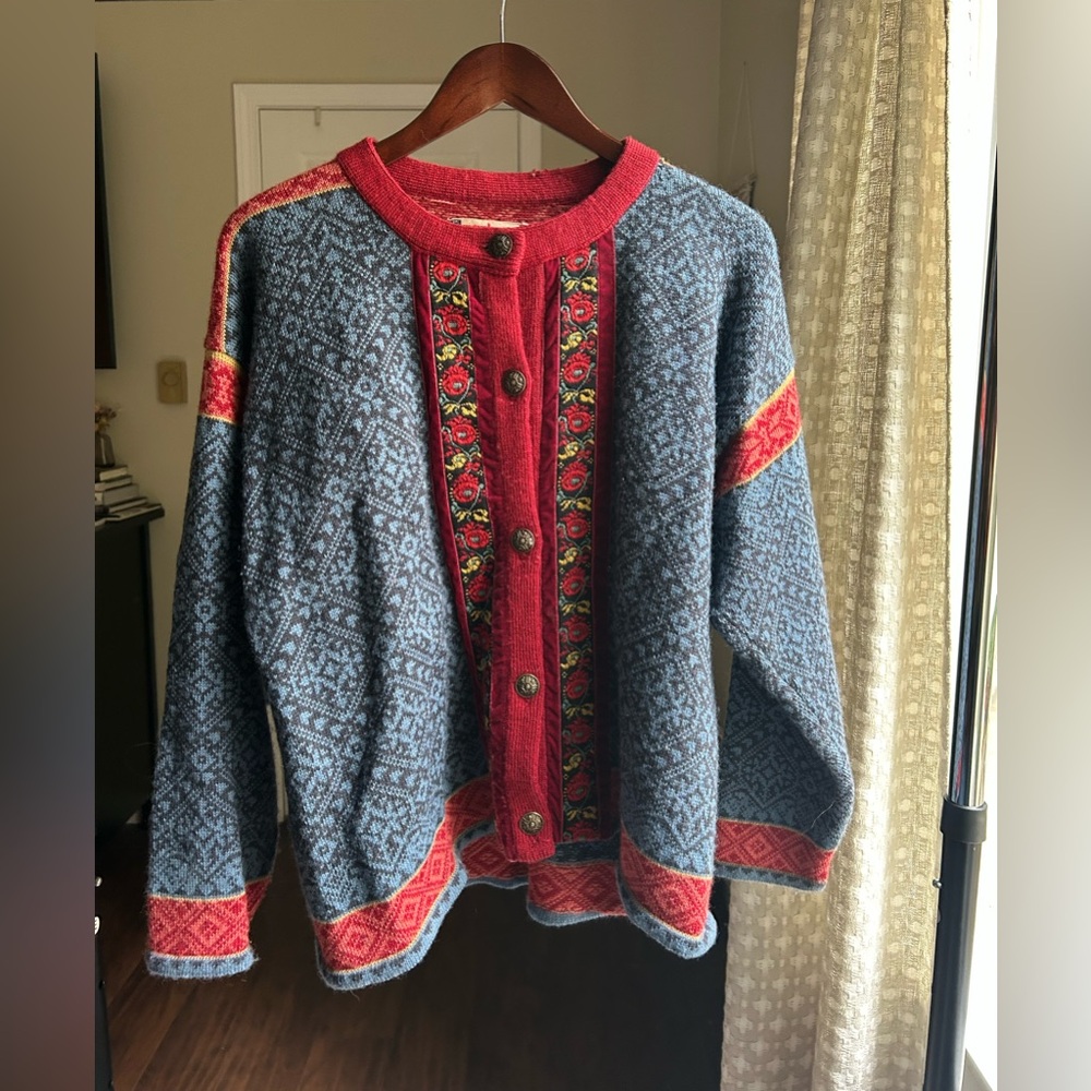Norskwear Vintage 100% Pure New Wool Made in Iceland Blue Red Cardigan Sweater S